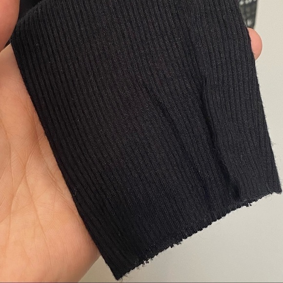 Lola & Sophie Long Sleeve Zipper V-neck Blouse Top, size Medium - Picture 12 of 12